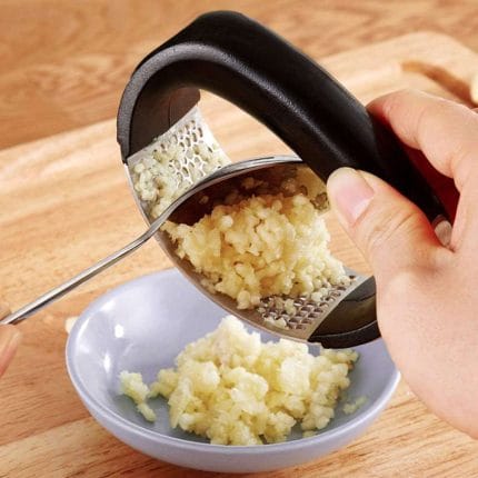 Garlic Press Rocker - Stainless Steel Garlic Mincer and Crusher, Innovative Garlic Chopper with Peeler and Scraper for Easy Garlic Crushing